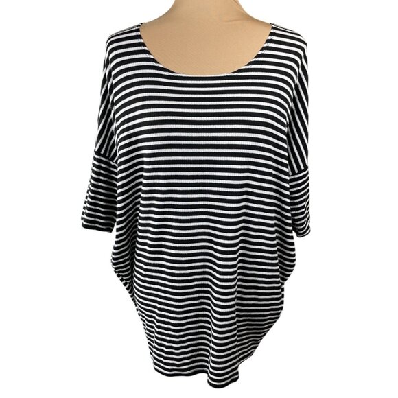Agnes & Dora Striped Ribbed Top Pullover Short Sleeve Black White Size M Medium - Picture 1 of 7